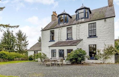 Blairgowrie House | 5 Bed in Blacklunans CA409