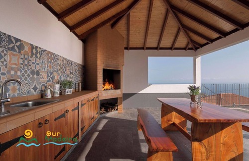 Estrela da Calheta Villa | 5-bed in Calheta, pool, gym, games room | Rosalina