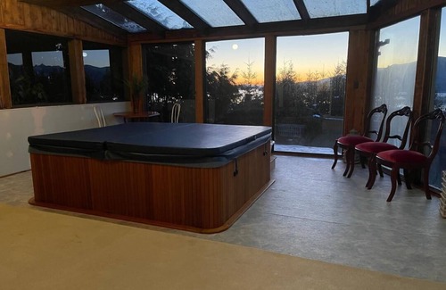 Lions Bay House | 5-Bedroom 4-Bathroom full house, "Breathtaking Views"