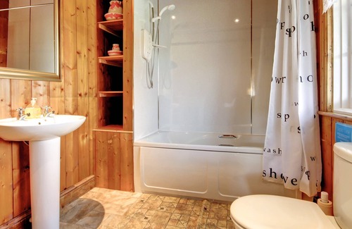 Bargrennan Cottage | 5 bedroom accommodation in Gentrool, near Newton Stewart