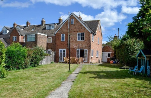 Arlingham Cottage | 5 bedroom accommodation in Arlingham, near Gloucester