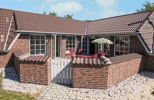 Jegum House | 5 bedroom accommodation in Oksbøl