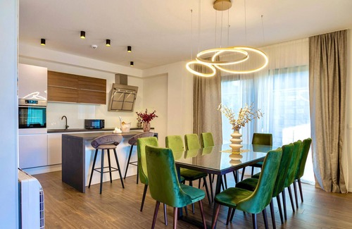 Podstrana House | 5 bedroom amazing home in Podstrana