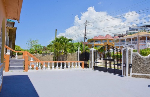 Boscobel House | 5 BEDROOM Apartment