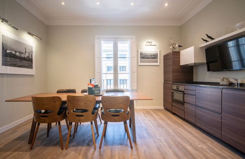 Dreta de l'Eixample Apartment | 5 bedroom apartment Paseo de Gracia YouStylish