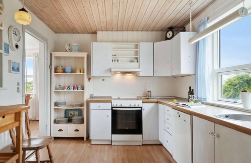 Agger House | 5 bedroom awesome home in Vestervig