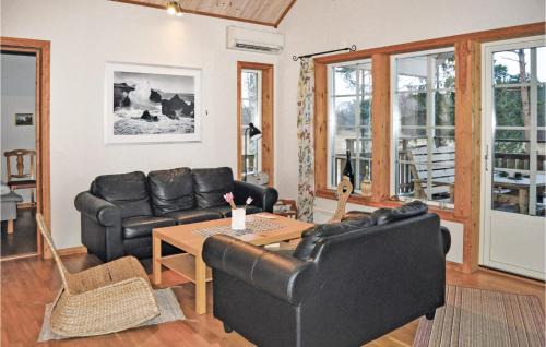 Segmon House | 5 Bedroom Awesome Home In Segmon