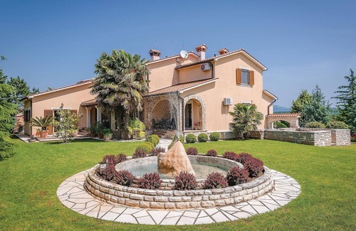 Rogocana House | 5 bedroom beautiful home in Labin