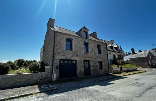 Saint-Potan House | 5 bedroom Breton house near the sea