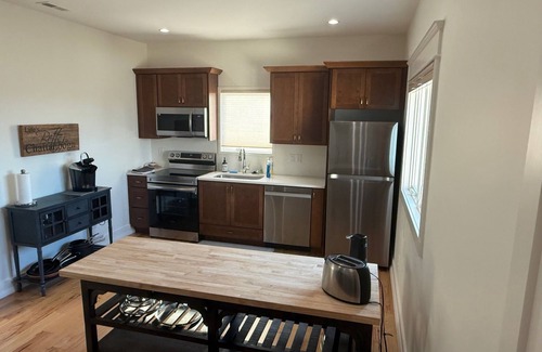 North Chattanooga House | 5 Bedroom Condo with STUNNING VIEWS of Downtown Chattanooga & the Tenn. River