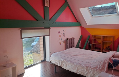 Mezieres-sur-Ponthouin Other | 5 bedroom country house sleeps 13 and more.