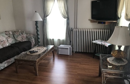 Richfield Springs House | 5 Bedroom Family House - Big yard