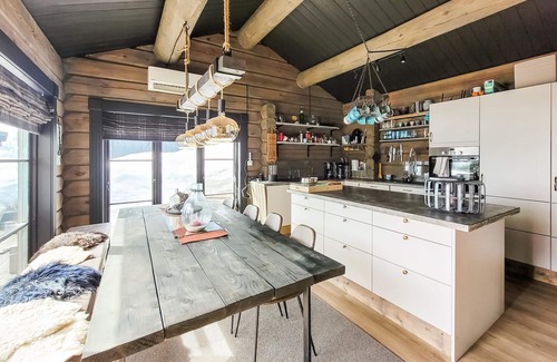 Myrkdalen House | 5 bedroom gorgeous home in Vossestrand