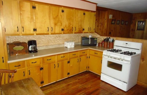 Johnsburg Cabin | 5 Bedroom House Lake George Region
