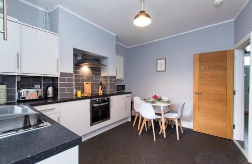 Nottingham House | 5 Bedroom House near Nottingham City Centre
