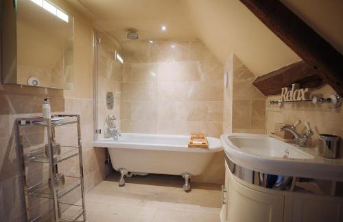 Croxton Kerrial House | 5 bedroom Manor with idyllic countryside views