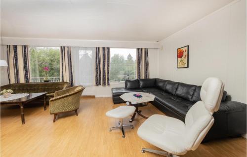 Vestnes House | 5 Bedroom Pet Friendly Home In Vestnes