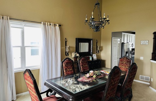 Shakopee House | 5 Bedroom Private Villa with Peloton Bike