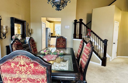 Shakopee House | 5 Bedroom Private Villa with Peloton Bike