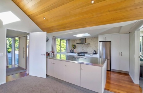 Kelvin Heights House | 5 Bedroom Queenstown Lakefront Home