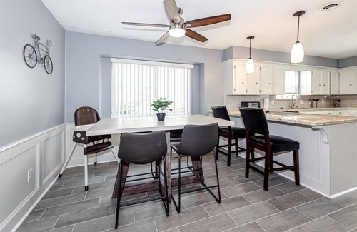 Bammel House | 5-Bedroom Sanctuary w Pool: 25 Mins Downtown SC