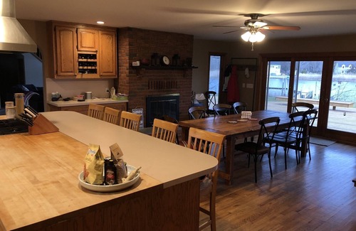 Mastic Beach House | 5 Bedroom Waterfront Escape