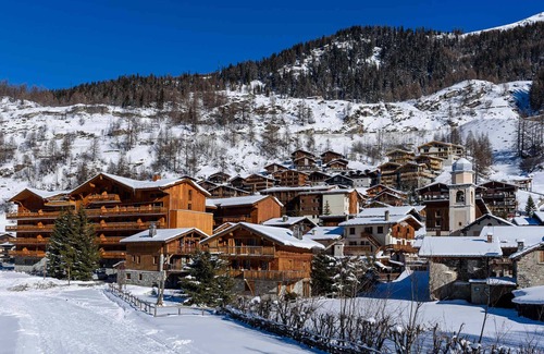 Les Brevieres Ski Chalet | 5* Duplex 250m², jacuzzi, sauna, parking, 5 bedrooms