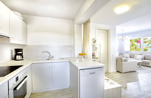 Platis Gialos Villa | 5* Infinite sea-view 4 BR private hot spa, proximity to 5 beaches
