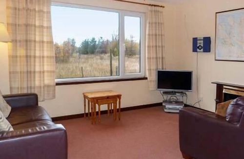 Poolewe Cottage | 5 INNES-MAREE, pet friendly, country holiday cottage in Poolewe