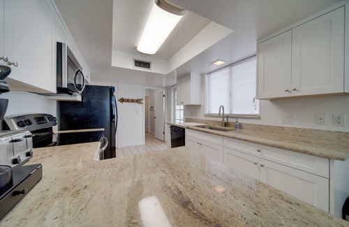 Litchfield Park House | 5 Mi to Camelback Ranch: Pet-Friendly Home w/Pool