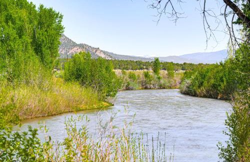 Pagosa Springs House | 5 Mi to Navajo State Park Riverfront Cabin!