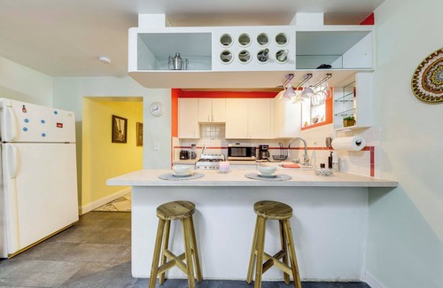North Miami House | 5 Mi to Surfside Beach: Peaceful Miami Bungalow!