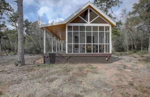 Oakland Cabin | 5 Million Stars