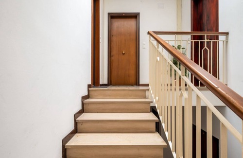 Historic Centre Apartment | 5 min from Signori Square Essential Apartment