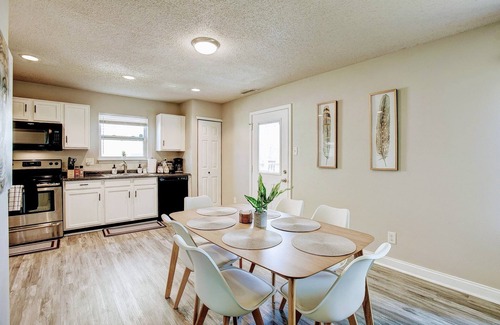 Noblesville House | 5 Mins to Ruoff+Dog Friendly+Fenced yard+Fast WiFi
