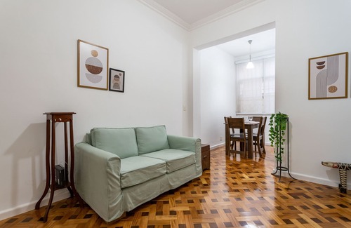 Leblon Apartment | 5 minutes from Leblon Beach | AP102