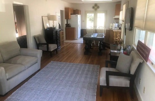 Somers Point House | 5 Minutes to Ocean City, Somers Point Bars and Margate!