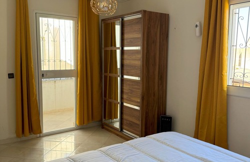 Bni Makada Apartment | 5 minutes to the Marjane ! Family-sized condo with terrace