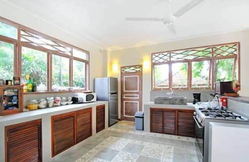Legian Villa | 5 mns walk to double-six beach elegant 4 Bdr Villa
