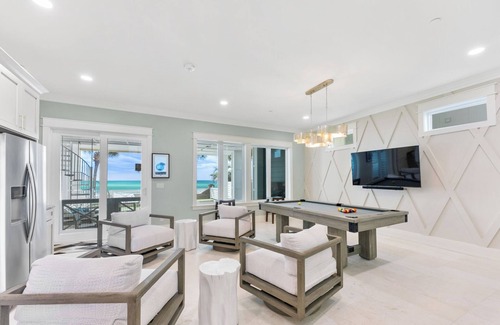Laguna Beach Estates House | "5 O`Clock Somewhere" Luxury Beachfront + Private Pool