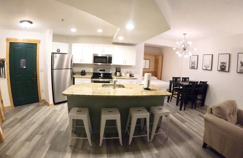Copper Mountain Condo | 5 Star, 1 Bed + Den & 2 Baths in Center Village Copper Mountain