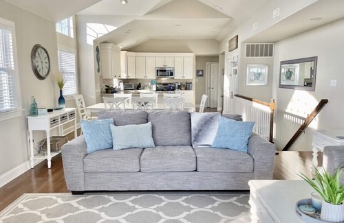 Sea Isle City House | 5-Star Beach Home-Sleeps 21! 6 bedrooms, plus bonus room. Close to everything!