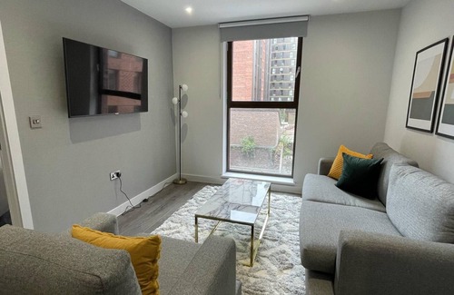 Baltic Triangle Apartment | 5 Star Brand New Liverpool City Centre Apartment