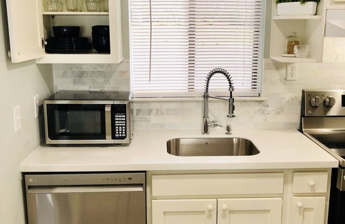 Pinehurst Condo | 5 Star Pinehurst Lake Condo w Pool & Kayaks. Quiet