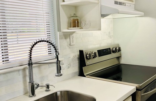 Pinehurst Condo | 5 Star Pinehurst Lake Condo w Pool & Kayaks. Quiet