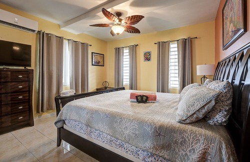 Playa Fortuna House | 5 STAR villa, STUNNING VIEWS! A/C! POOL! Close to Beaches, Kiosks, El Yunque!