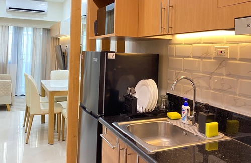 Barangay 76 Condo | 5-star stay minutes away from MOA Complex | Netflix + Self check-in