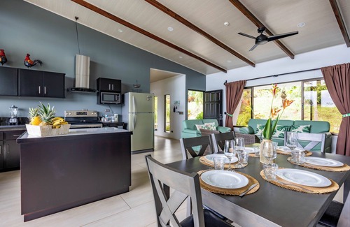 Boca Arenal Cabin | 5 STARS! Private Front Lake Home w/Pool, Kayaks, + beautiful tropical setting!