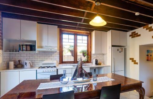 Arncliffe House | 5 Stars Sydney City & Airport Retreat