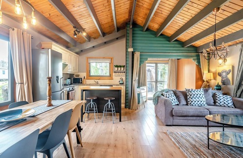 Tattershall Cottage | 5 The Glades - UK46753